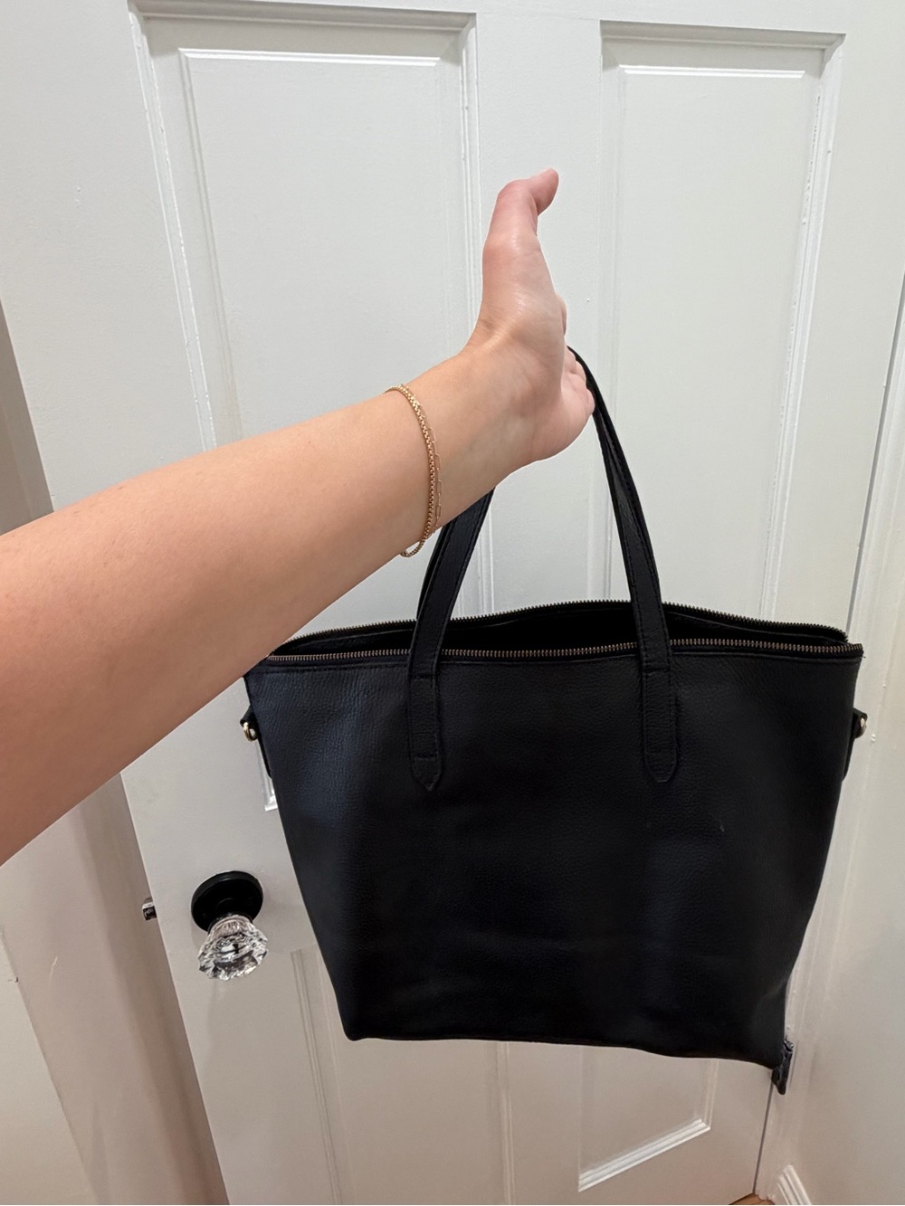 Cuyana Black Leather Tote - Pebbled Italian Leather